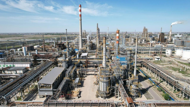 На Атырауском НПЗ ликвидировали нефтеловушку 1945 года