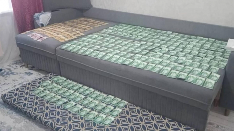 67 кг гашиша и $10 тысяч наличными изъяли полицейские в Астане