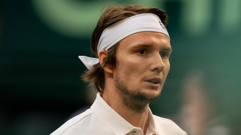 Александр Бублик впервые в карьере выиграл грунтовый турнир ATP
