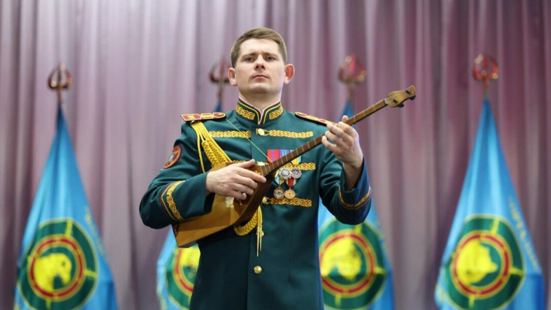 Казахские орнаменты на военной форме продемонстрировала Нацгвардия