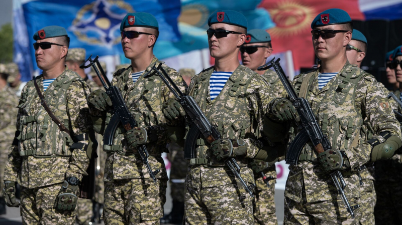 Казахстанцы смогут пройти курсовую военную подготовку по месту жительства