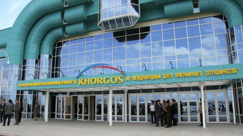 На "Хоргосе" на казахстанско-китайской границе запустили "электронный паспорт"
