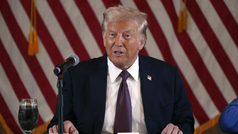 Трамп поддержал идею Франции и Британии разместить миротворцев на Украине